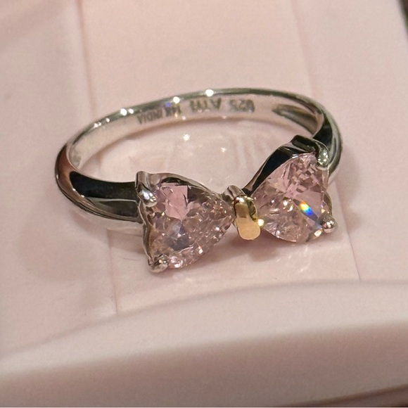 Elegant Silver Ring with Pink Bow - Picture 1 of 4